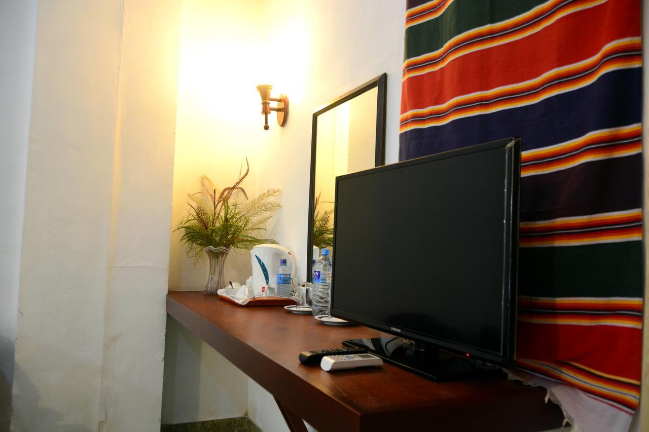 Rainbow Beach Hotel Negombo Dış mekan fotoğraf