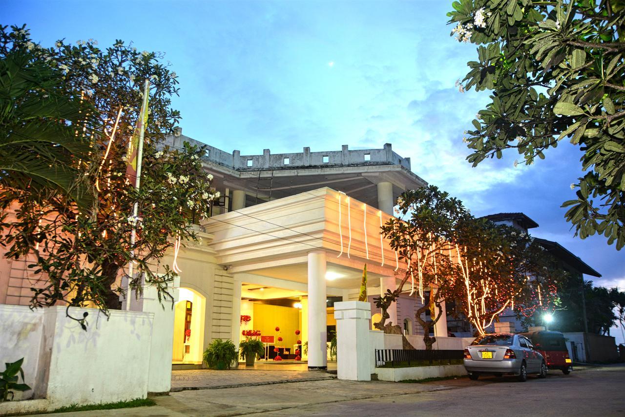 Rainbow Beach Hotel Negombo Dış mekan fotoğraf