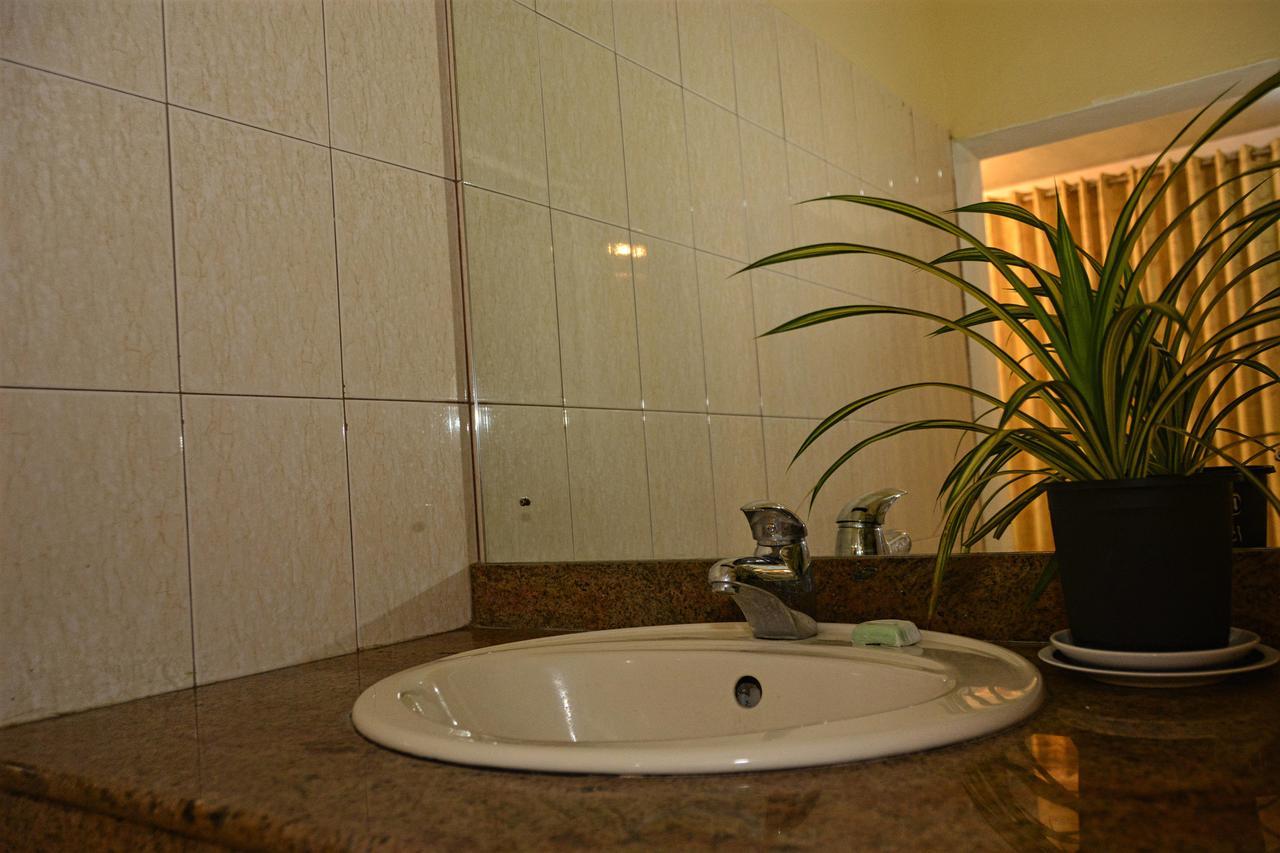Rainbow Beach Hotel Negombo Dış mekan fotoğraf